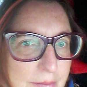 Meet your Posher, Debbie